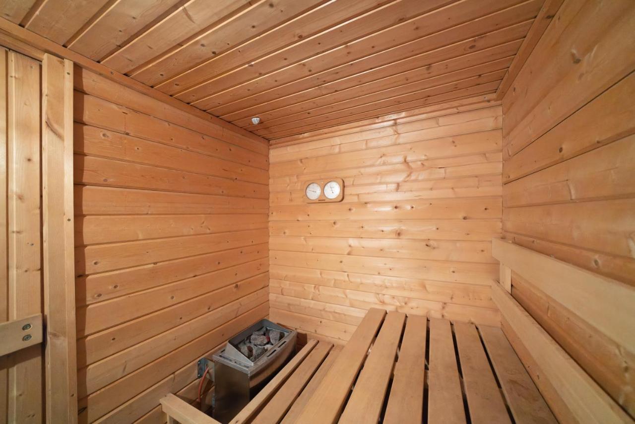 Urban Cube Mit Sauna Thun Exteriér fotografie
